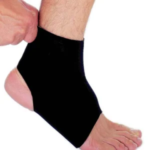 Tobillera corta cerrada